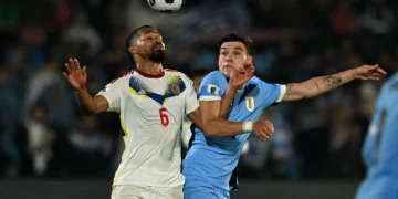 Uruguay derrota 2-0 a Venezuela y queda a las puertas del Mundial-2026