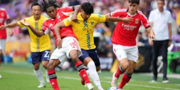 Benfica golea 6-0 a Auckland City