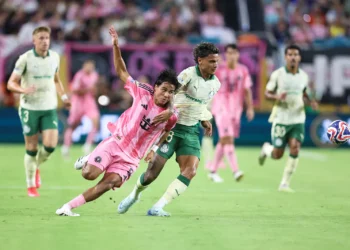Inter Miami y Palmeiras se clasifican a octavos al empatar 2-2