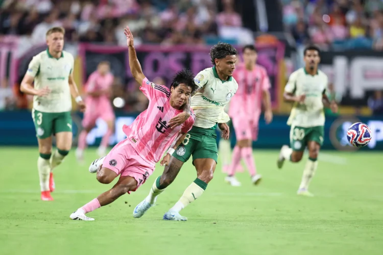 Inter Miami y Palmeiras se clasifican a octavos al empatar 2-2