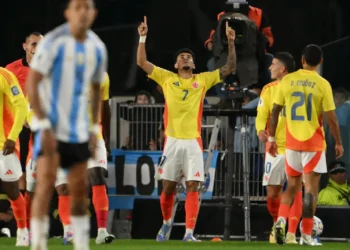 Colombia vuelve a caer por desconcentración y pierde otro oro