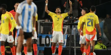 Colombia vuelve a caer por desconcentración y pierde otro oro