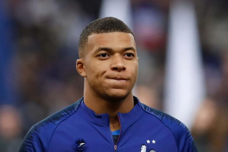 Mbappé acusa al PSG de acoso moral por apartarlo de la plantilla