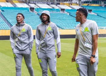 DT del Mamelodi Sundowns prevé un juego intenso contra Fluminense