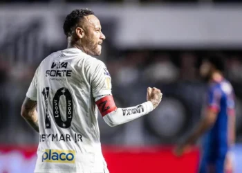 Neymar y otras figuras definen su destino en el fútbol de Brasil