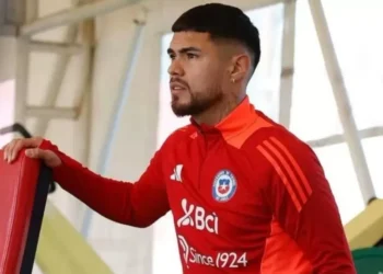 Paulo Díaz y Luciano Cabral se pierden duelos cruciales de Chile