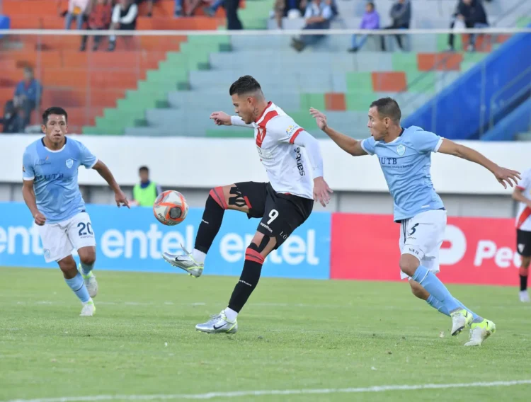 Always rescata un punto y se mantiene líder e invicto