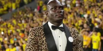 El elegante DT Segundo Castillo deja el Barcelona de Ecuador