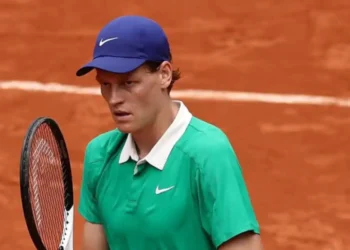 Sinner prosigue su operación conquista de Roland Garros