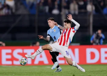 Paraguay y Uruguay en su lucha por llegar al Mundial 2026