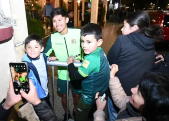 ¡Fuerza Bolivia!, la Verde está conminada a ganar a Chile