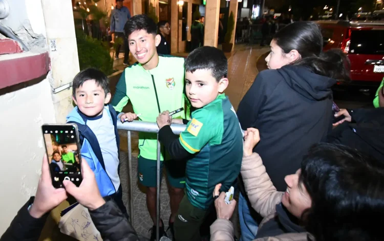 ¡Fuerza Bolivia!, la Verde está conminada a ganar a Chile