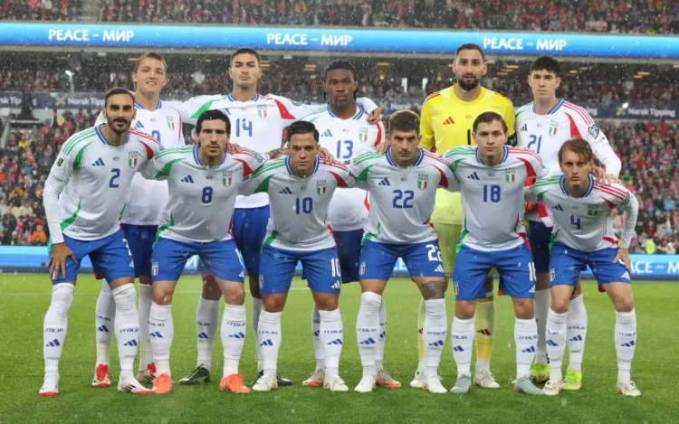 Italia, patrimonio del fútbol, busca entrenador desesperadamente