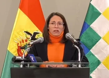 La ministra de Justicia elude hablar de vínculos de su antecesor