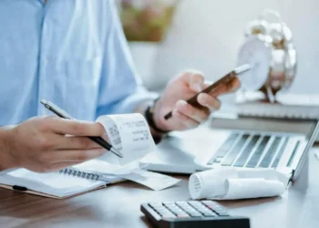 Refinanciar o reprogramar: estrategias clave para rescatar un crédito en riesgo