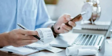 Refinanciar o reprogramar: estrategias clave para rescatar un crédito en riesgo