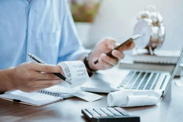 Refinanciar o reprogramar: estrategias clave para rescatar un crédito en riesgo
