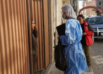 En El Alto se intensifica el rastrillaje para detectara niños que no cuentan con vacunas contra el sarampión. FOTO: GAMEA