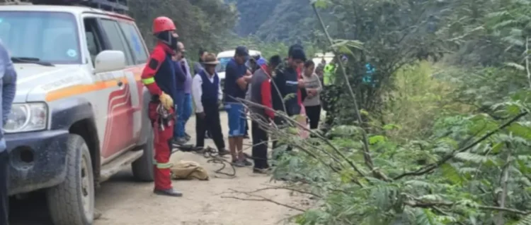 El rescate del cadáver tomó varias horas/Bomberos Antofagasta