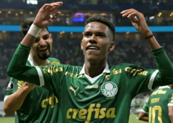 La joya brasileña Estêvão, con una misión antes de unirse al Chelsea