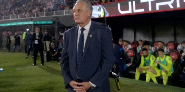 Paraguay vence 2-0 a Uruguay y se acerca al Mundial 2026