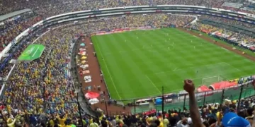 Con encanto y polémica, el Azteca se renueva para su tercer Mundial
