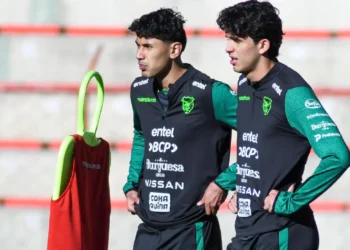 Bolivia y Chile se enfrentan por un último respiro mundialista