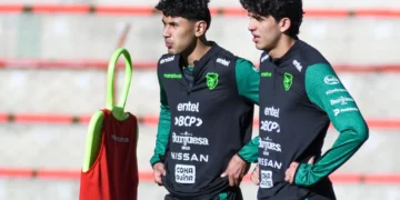 Bolivia y Chile se enfrentan por un último respiro mundialista