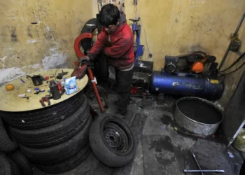 Los niños realizan trabajos en diferentes áreas/AFP
