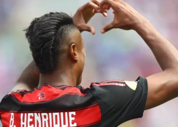 Flamengo busca mantener el invicto como líder del Grupo D