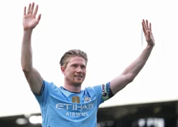 De Bruyne ficha por Nápoles tras su larga etapa en Manchester City