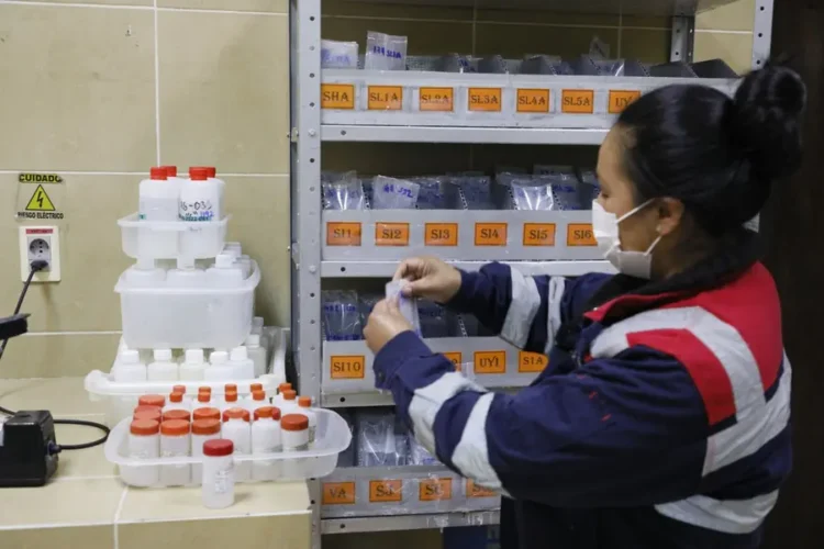 Laboratorio de YLB logra tercera acreditación técnica consecutiva