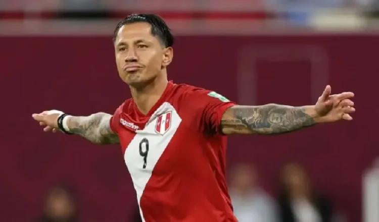 Perú pierde a Lapadula para partidos vitales contra Colombia y Ecuador