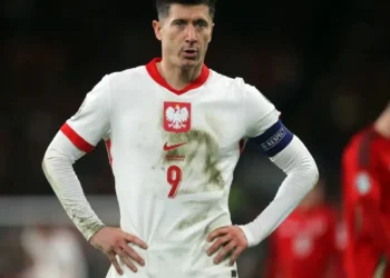 Lewandowski renuncia a la selección polaca mientras este el entrenador