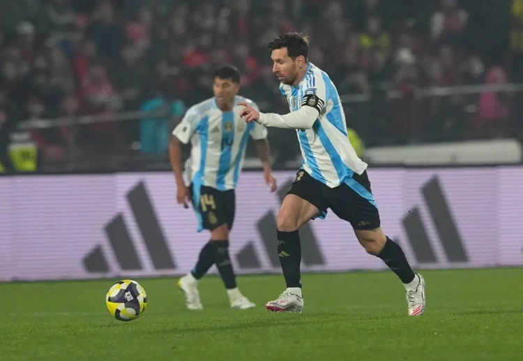 Scaloni confirma a Messi ante Colombia