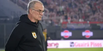 Bielsa apuesta por Lucas Torreira para duelos de Uruguay