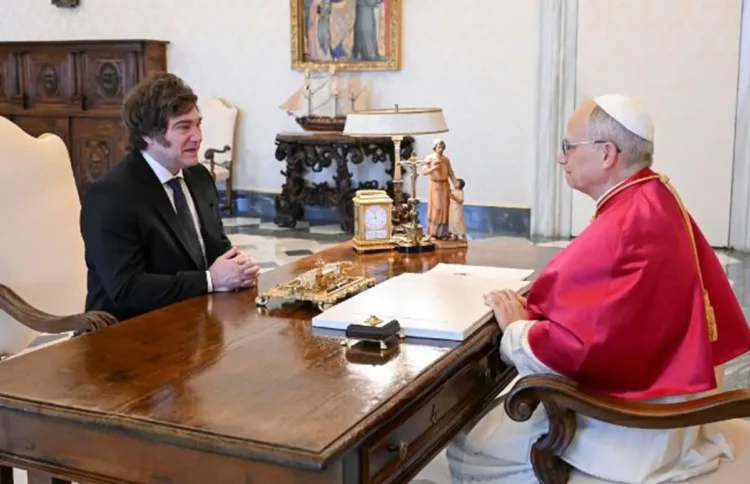 milei_papa.jpg