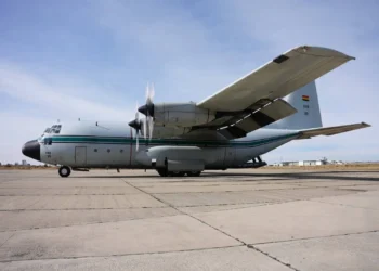 Puente aéreo traslada 268.000 kilos de pollo y 54.000 de aceite
