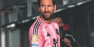 Escenas de la primera fase del Mundial: gigantes caídos y brillo del 10