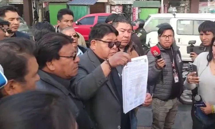 Choferes dan 48 horas a Arce para proveer combustible