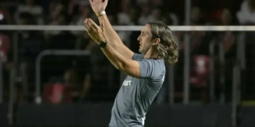 El argentino Zubeldía deja de ser entrenador del Sao Paulo