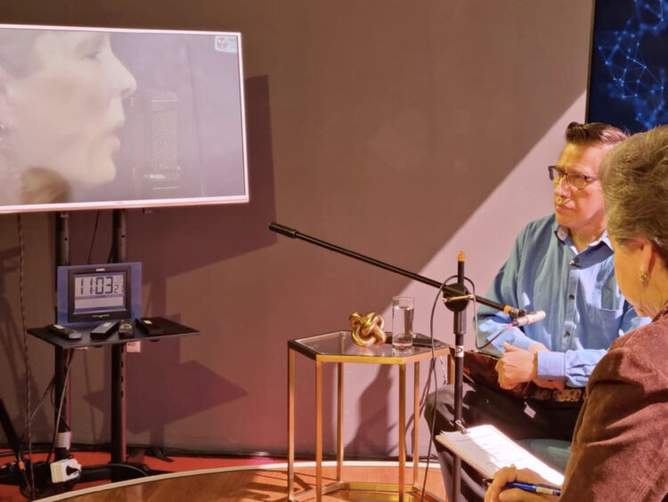 Donato Espinoza prepara video de ‘Hotel California’