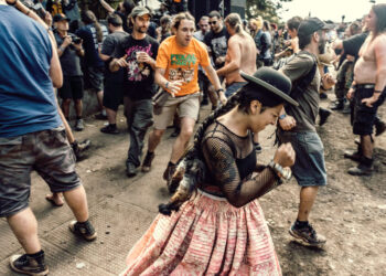 ¿Quién es Aydé, la ‘cholita metalera?