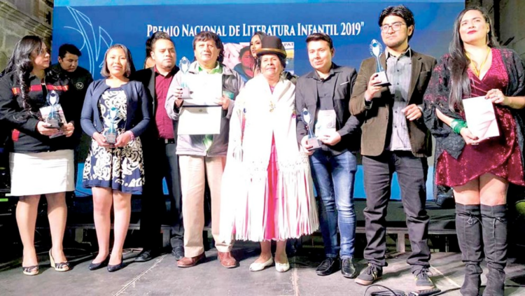 Culturas evalúa la reposición de los premios literarios