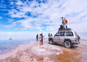 Más turistas; tres sectores aún ven una recuperación insuficiente