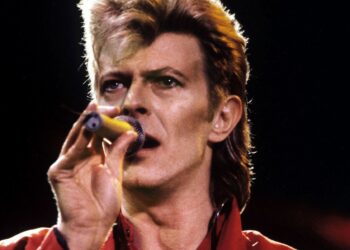 Subastan por $us 227.000 el manuscrito de ‘Starman’ de David Bowie