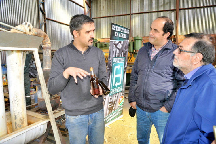 Refinan diésel a partir de aceite y llantas usadas