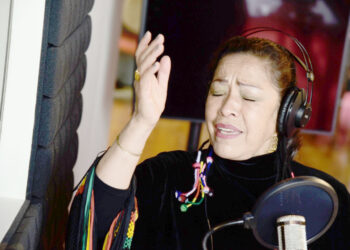 Una veintena de artistas homenajean a Luisa Molina