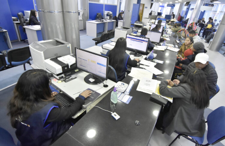 Cuatro sectores apuntalan las RECAUDACIONES TRIBUTARIAS