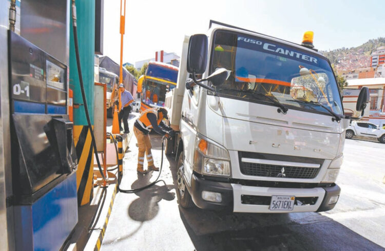 Valor de la importación de gasolina y diésel casi se triplica a junio